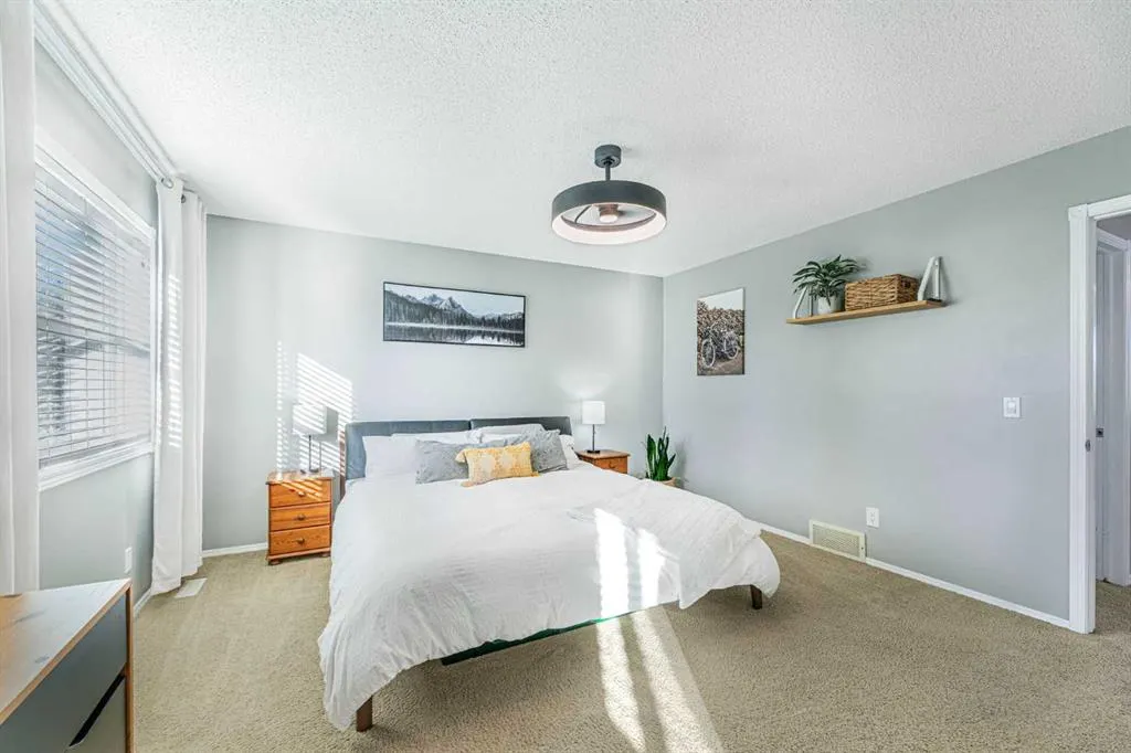 754 Cimarron Close