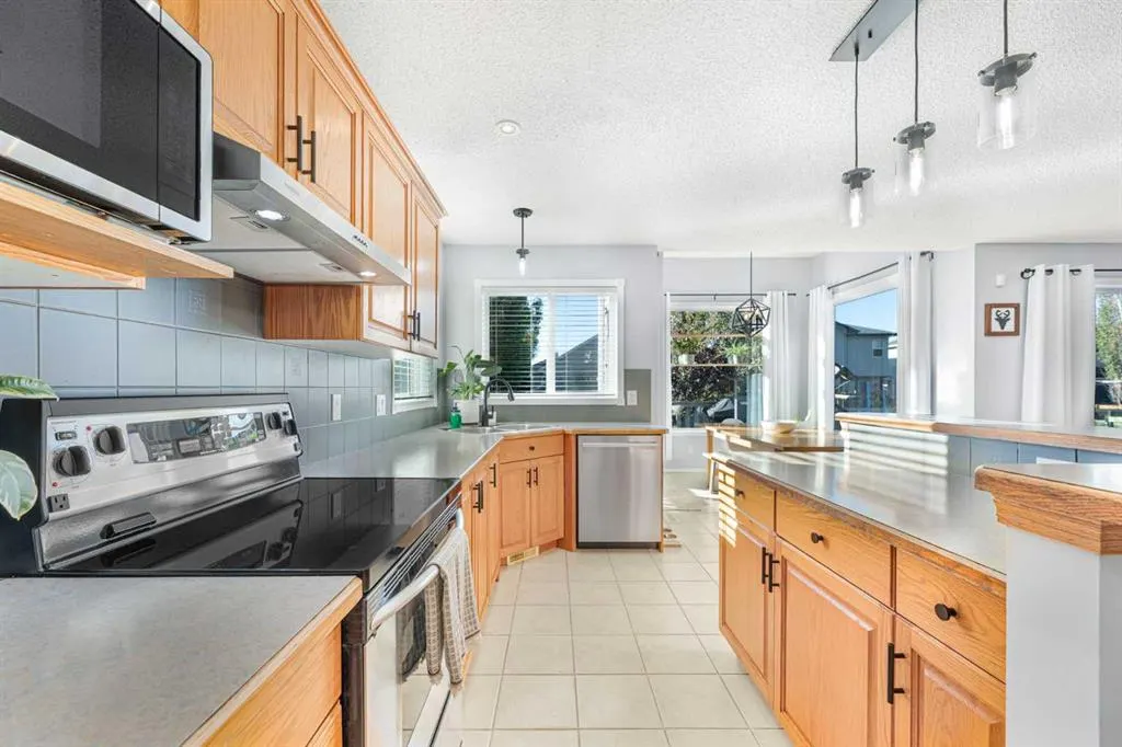 754 Cimarron Close