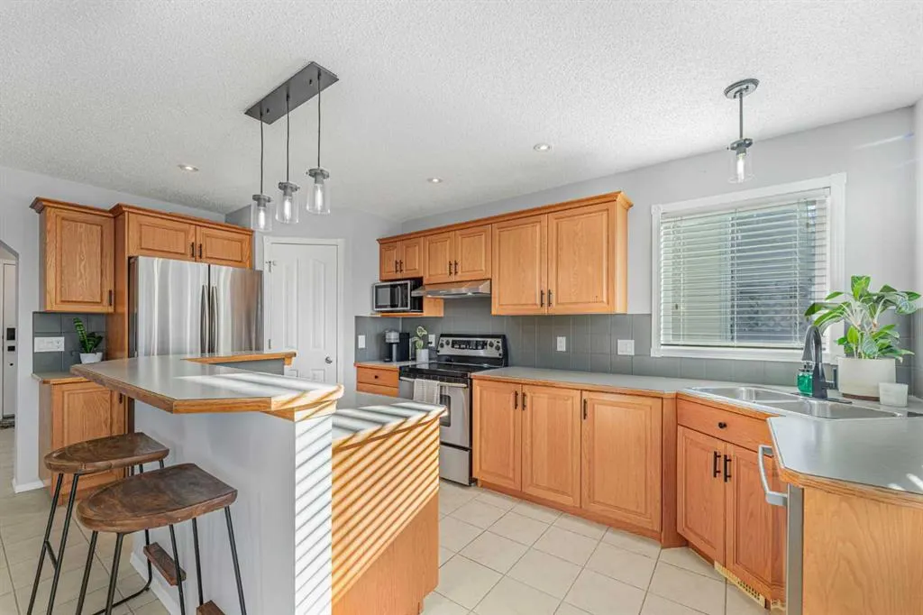 754 Cimarron Close