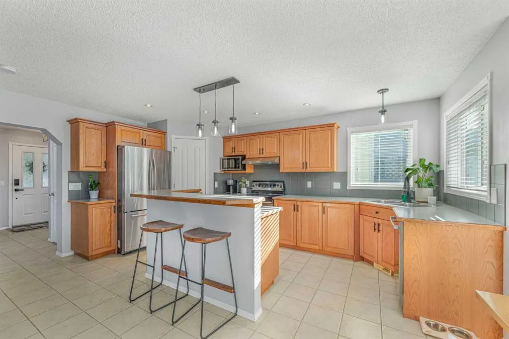 754 Cimarron Close