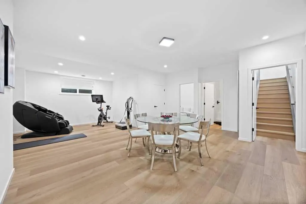 133 Glyde Park