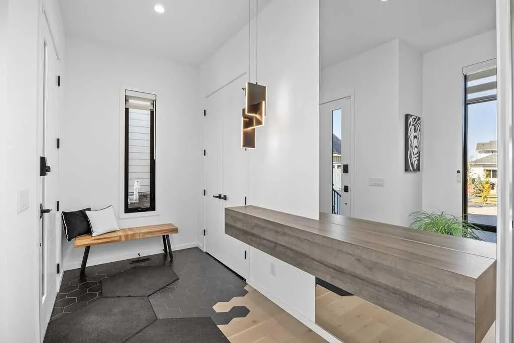 133 Glyde Park