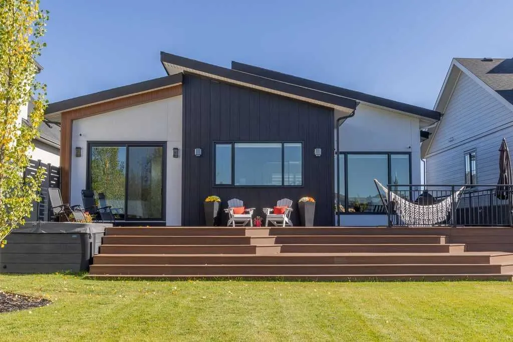 133 Glyde Park