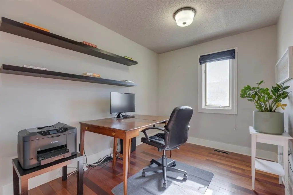 246 Christie Park Mews SW