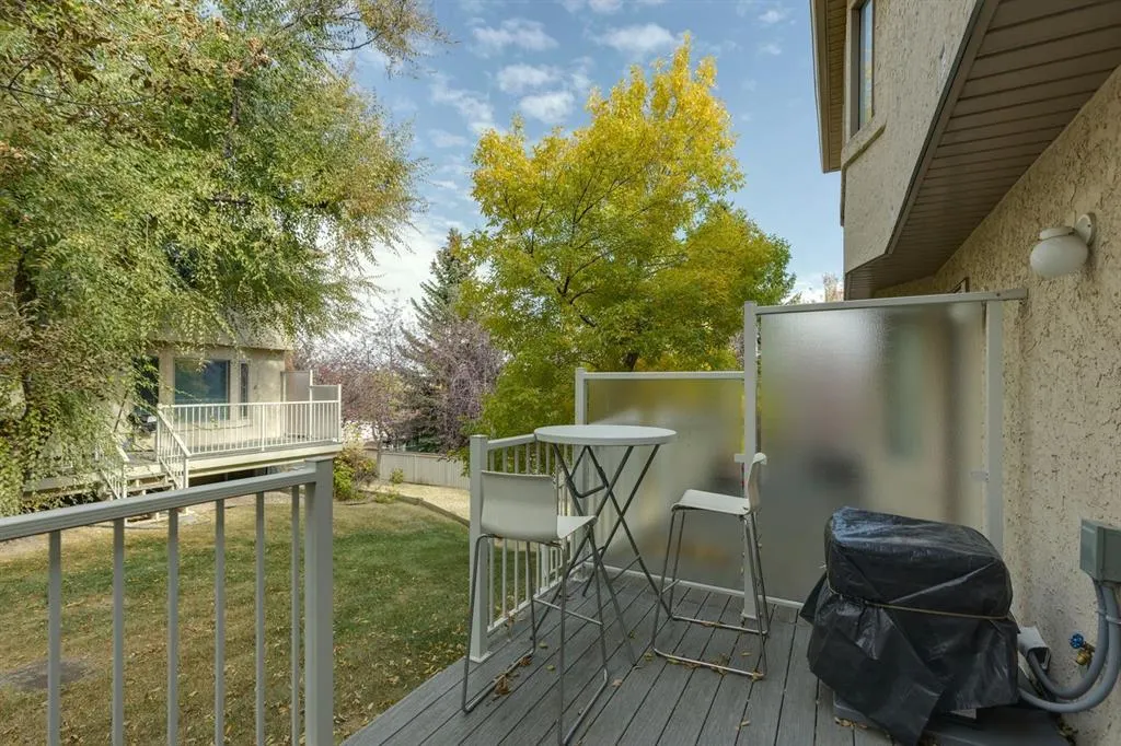246 Christie Park Mews SW