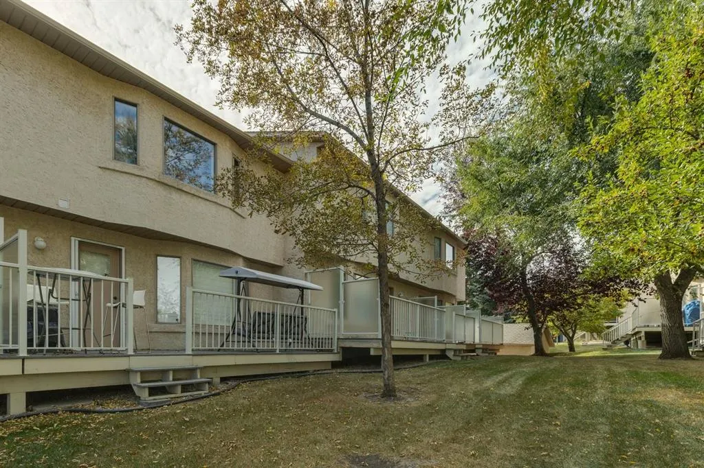 246 Christie Park Mews SW