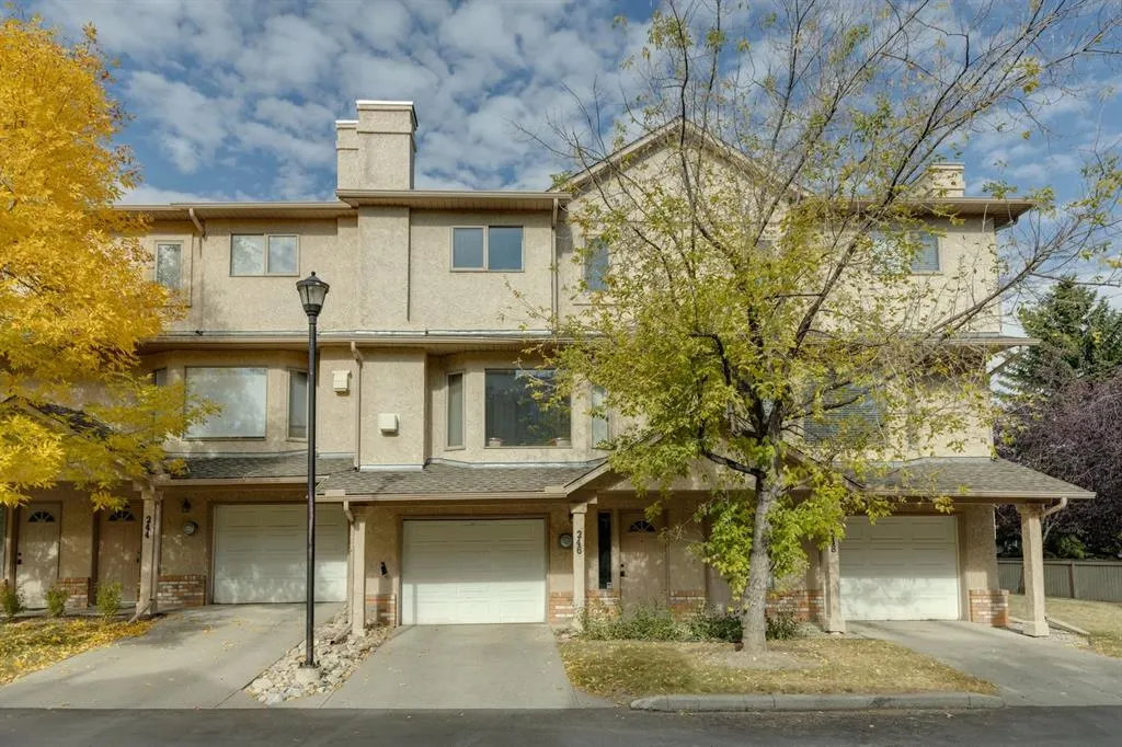 246 Christie Park Mews SW