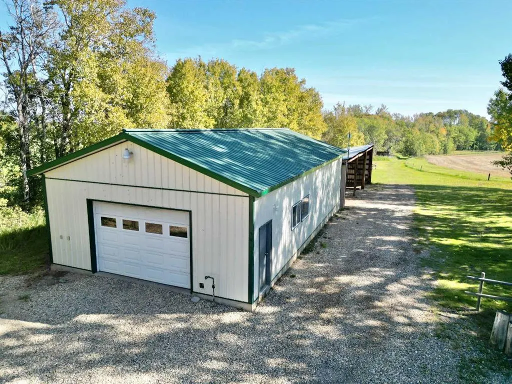 832077 Range Road 222