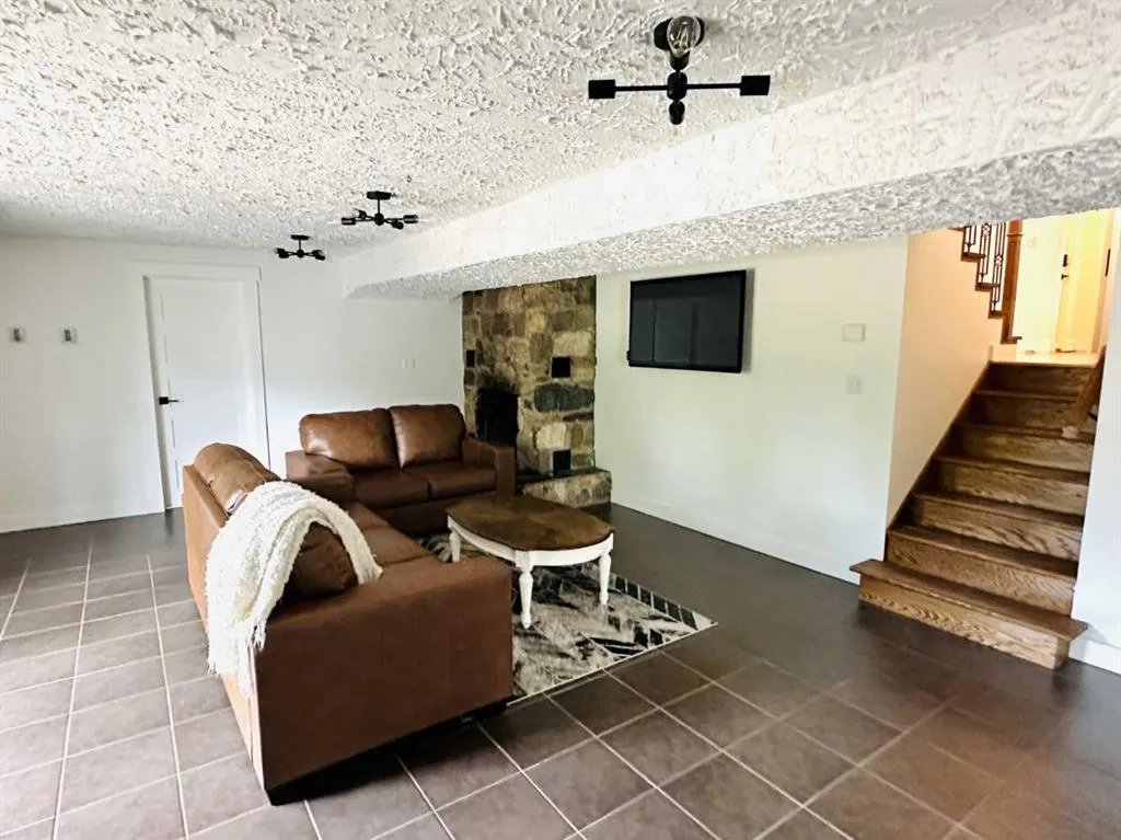 832077 Range Road 222