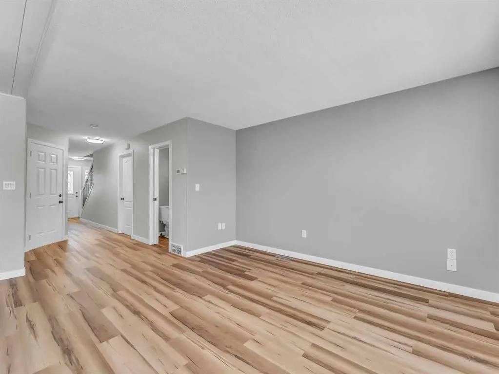 82 Saamis Meadows Lane SW