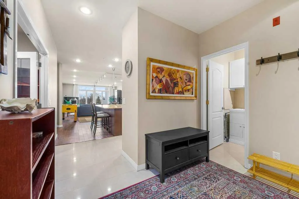 103 10 Avenue NW, #402