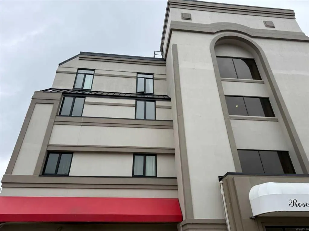 103 10 Avenue NW, #402