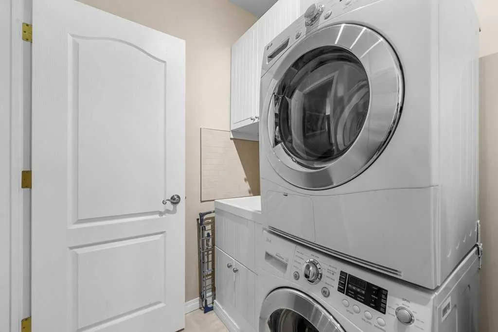 103 10 Avenue NW, #402