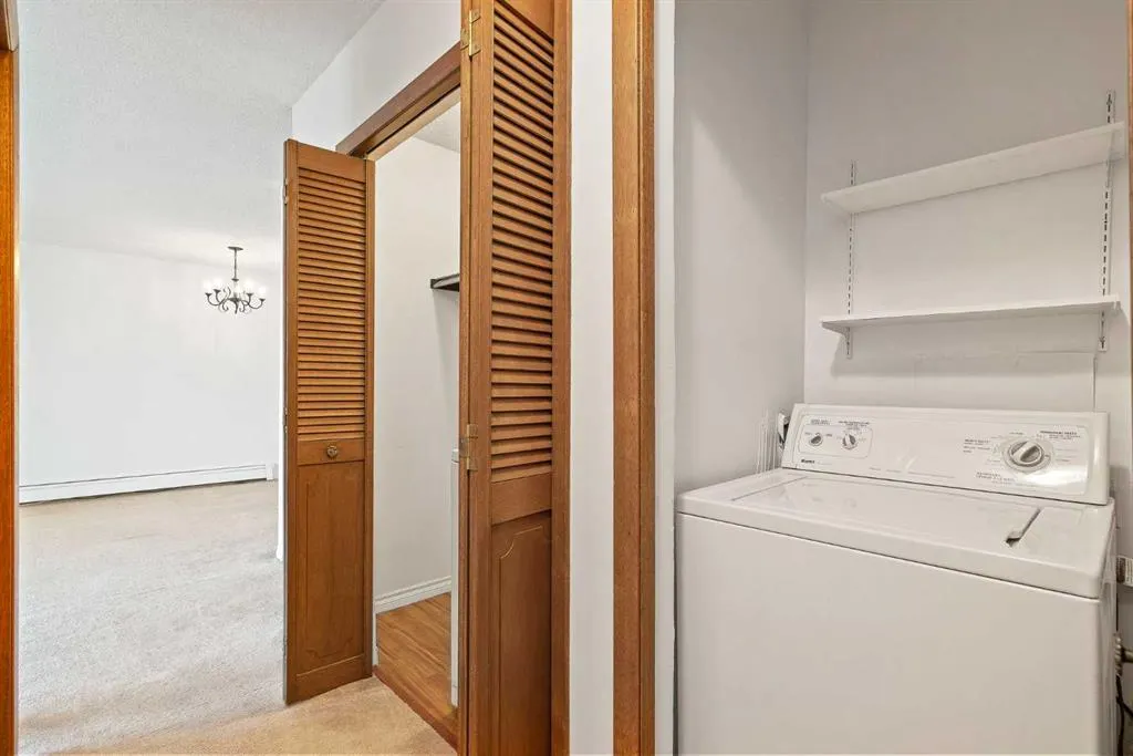 239 6 Avenue NE, #303