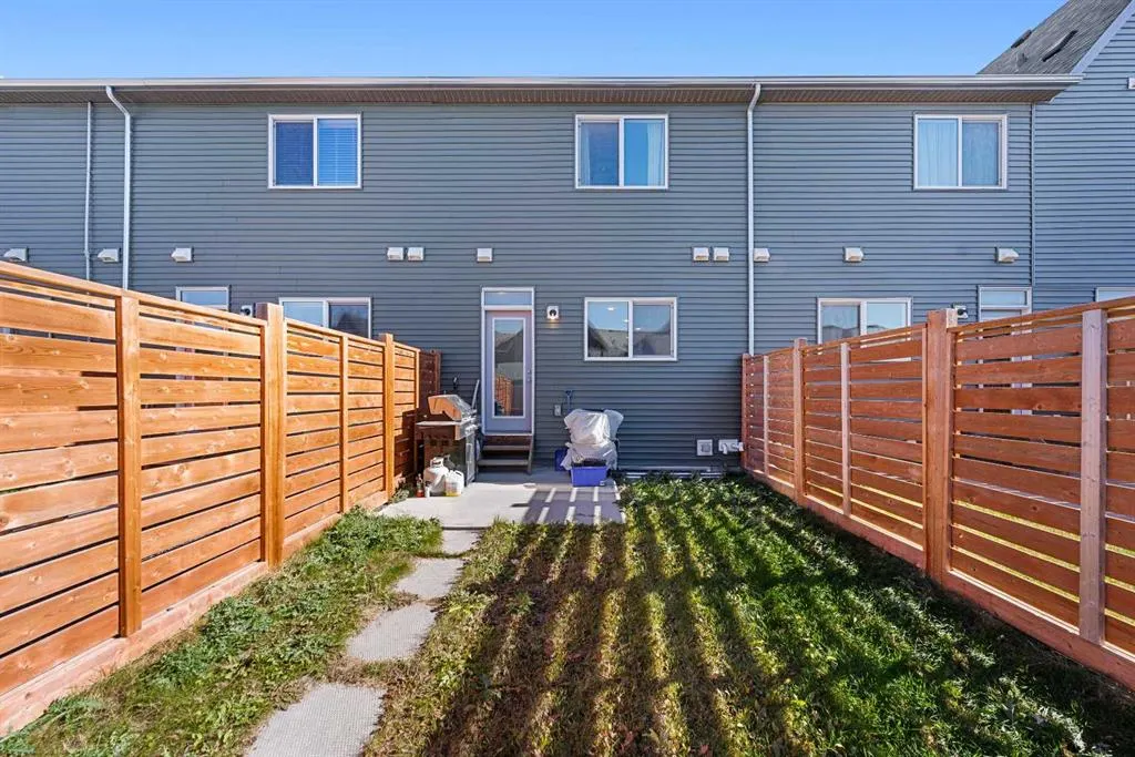 68 Carrington Boulevard NW