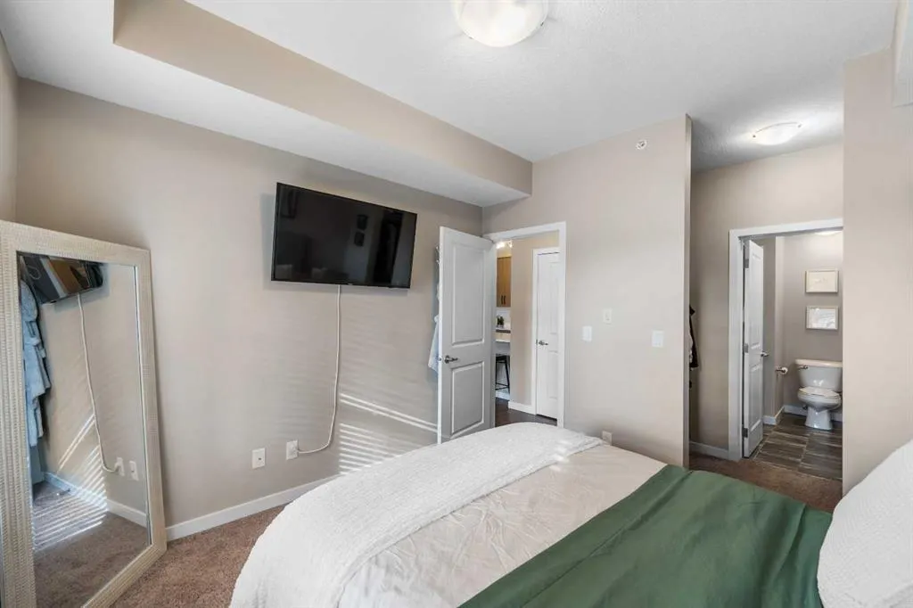 200 Cranfield Common SE, #117
