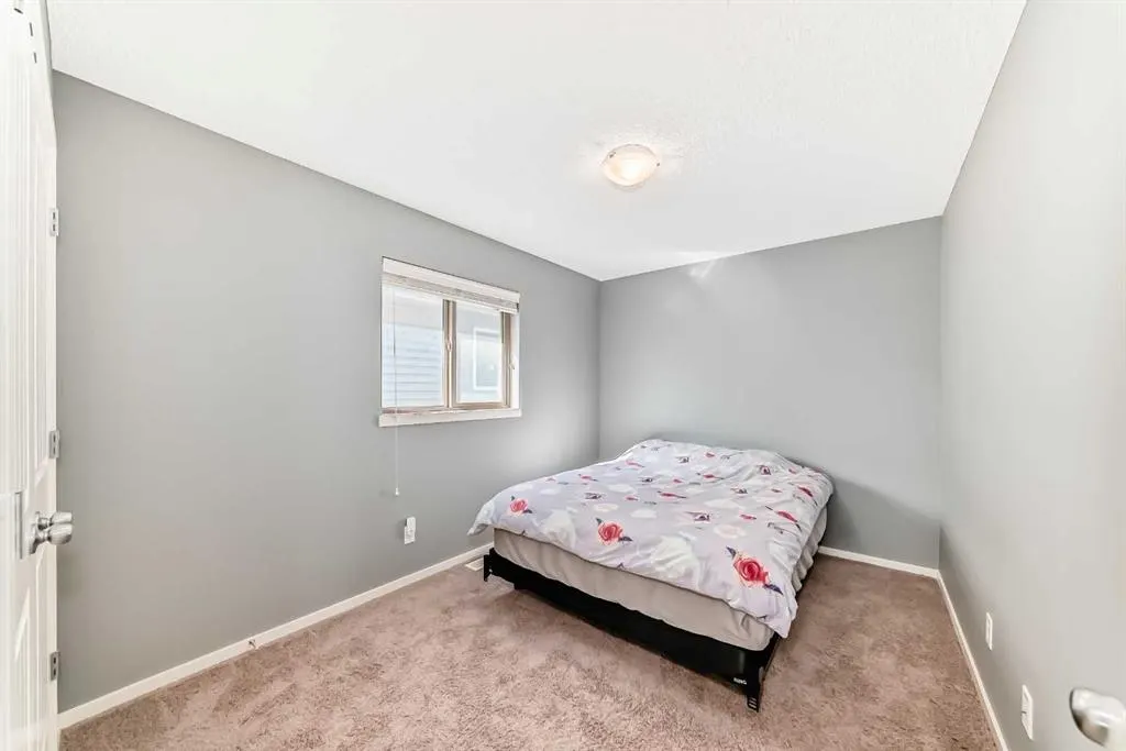 136 Sage Valley Drive NW