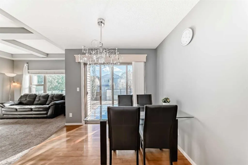 136 Sage Valley Drive NW