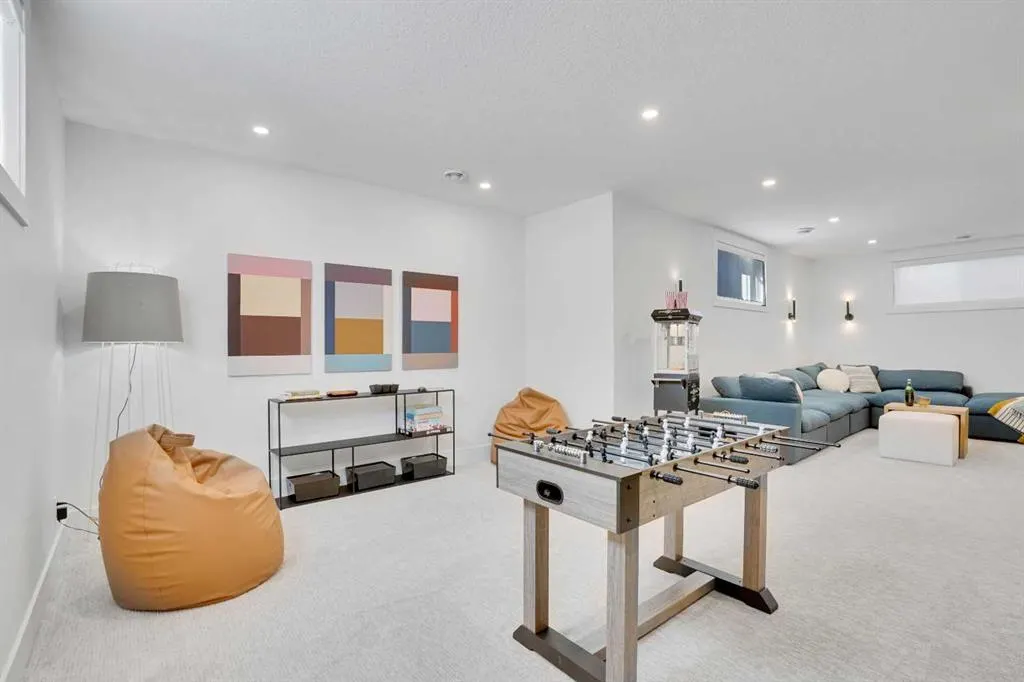 371 Chelsea Passage