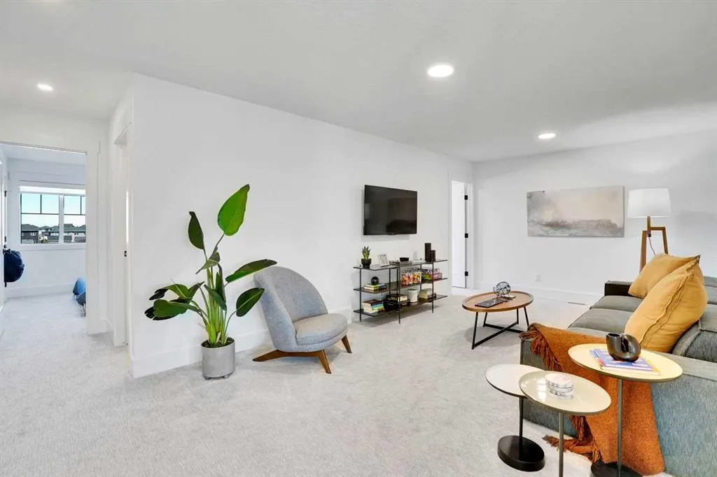 371 Chelsea Passage