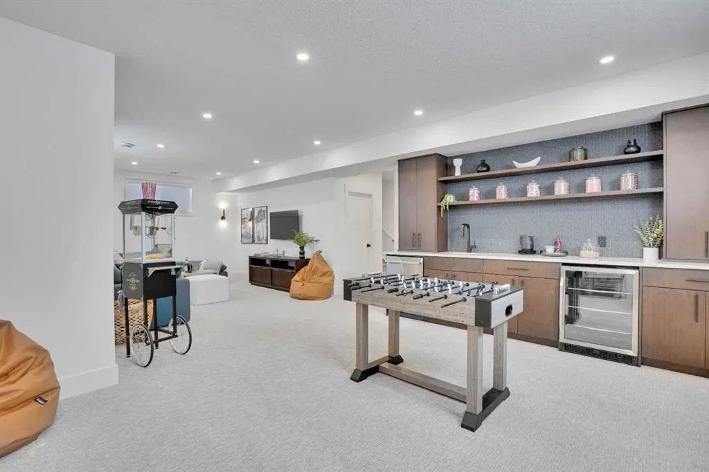 371 Chelsea Passage