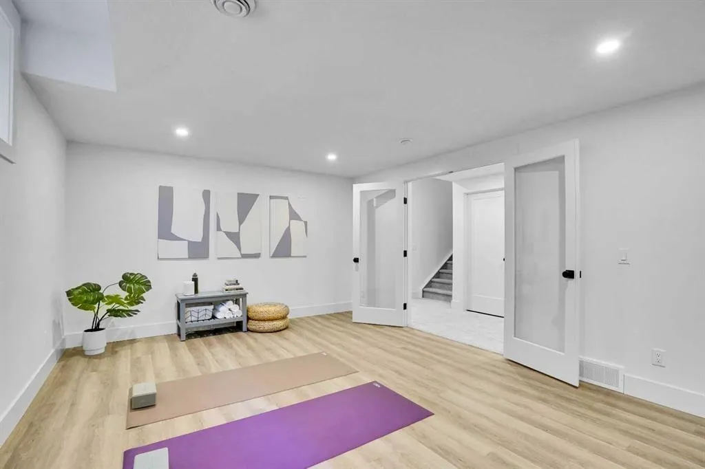 371 Chelsea Passage