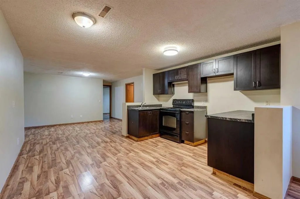 8 Mist Road