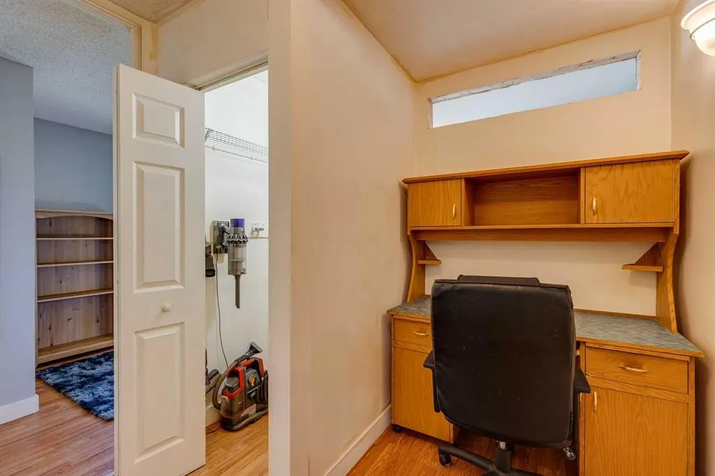 8 Mist Road