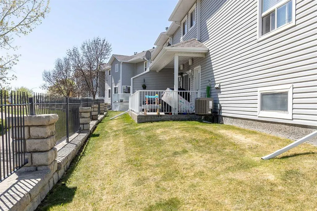 59 Northlands Way NE