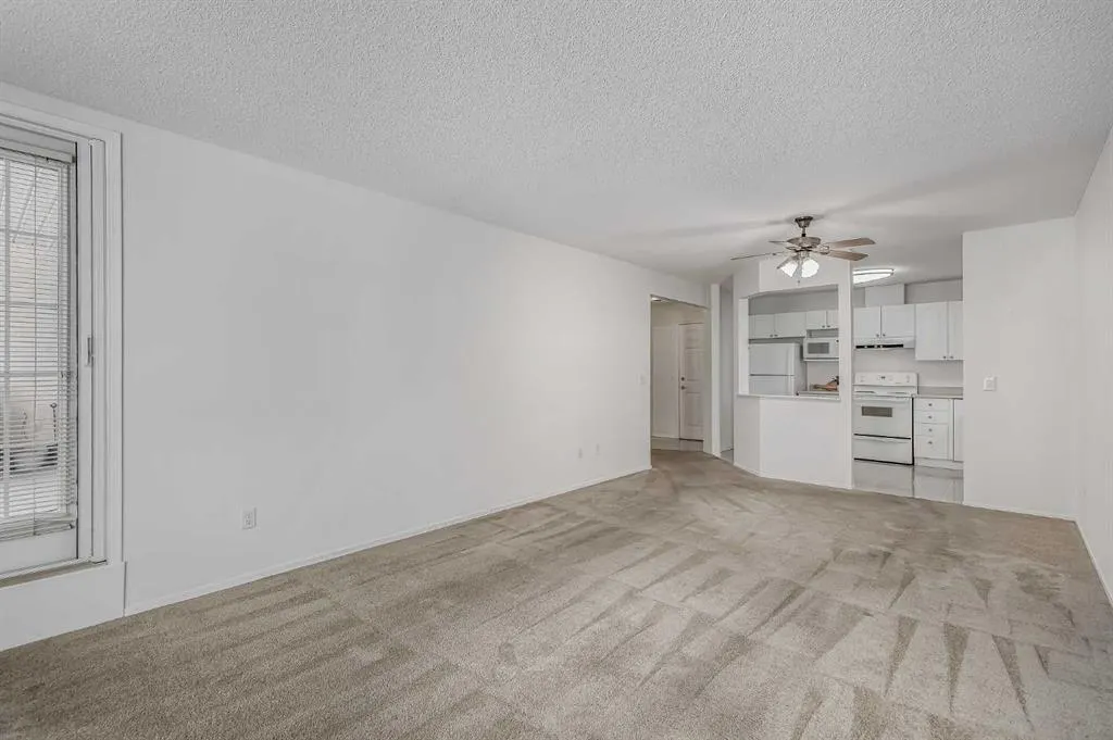 3000 Sienna Park Green SW, #3205