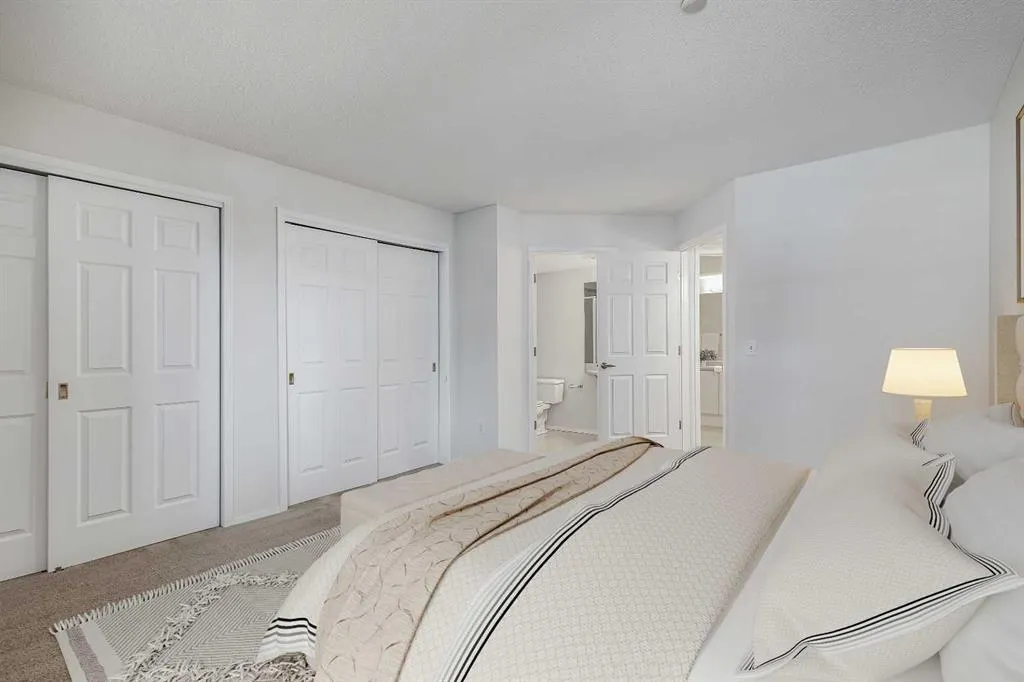 3000 Sienna Park Green SW, #3205