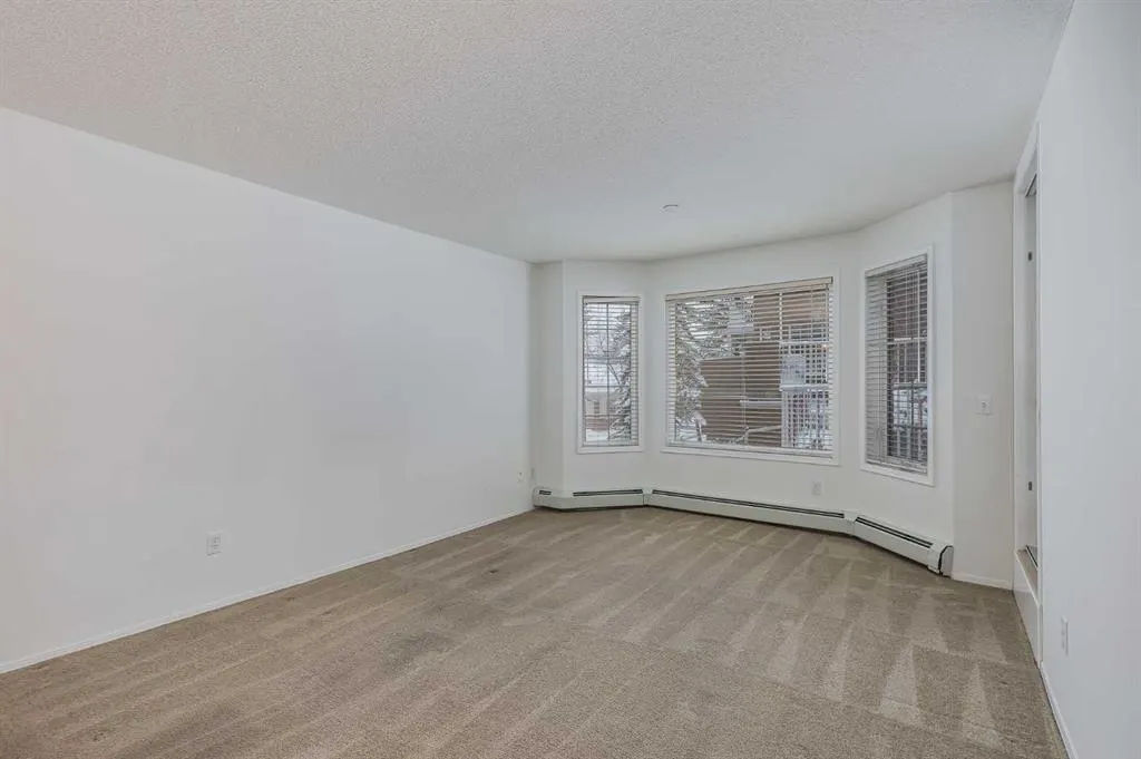 3000 Sienna Park Green SW, #3205