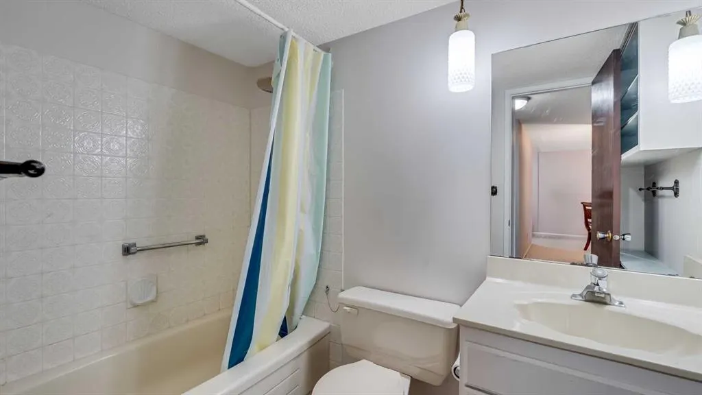 4001B 49 Street NW, #2208