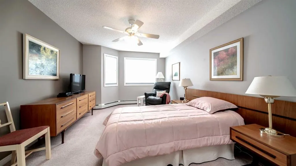 7451 Springbank Boulevard SW, #2206