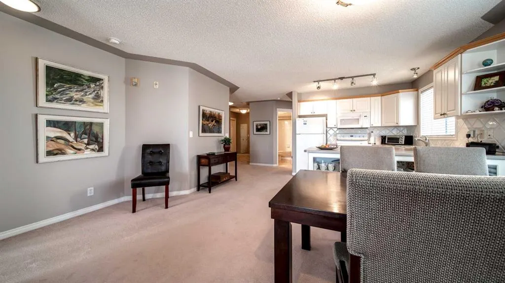 7451 Springbank Boulevard SW, #2206