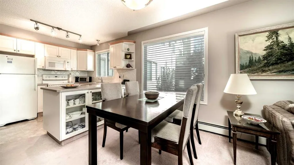 7451 Springbank Boulevard SW, #2206