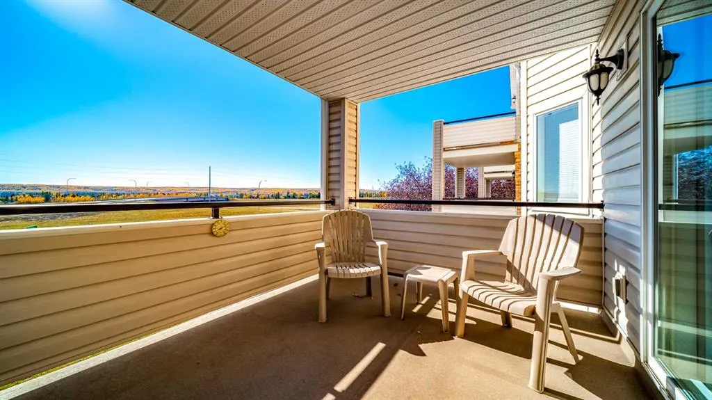 7451 Springbank Boulevard SW, #2206