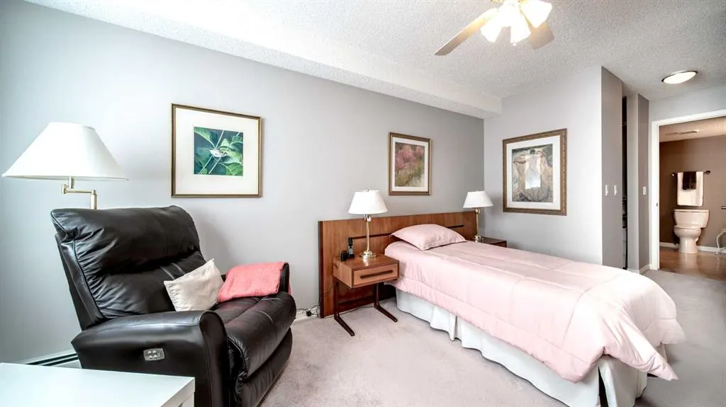 7451 Springbank Boulevard SW, #2206