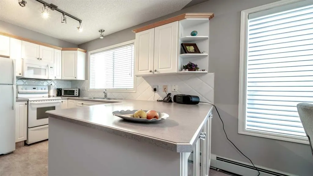 7451 Springbank Boulevard SW, #2206