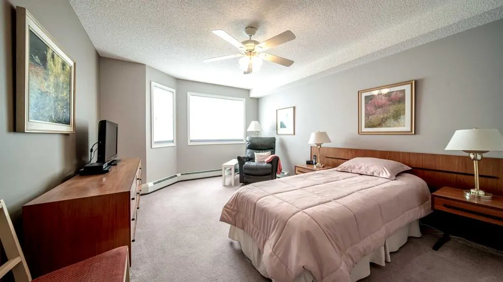 7451 Springbank Boulevard SW, #2206