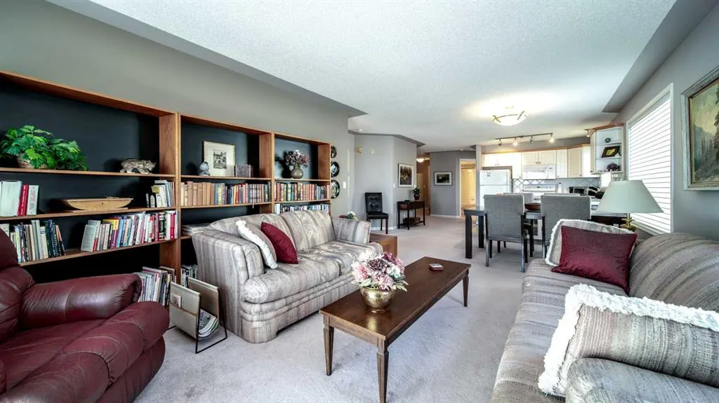 7451 Springbank Boulevard SW, #2206