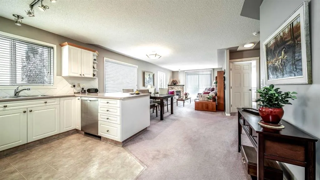 7451 Springbank Boulevard SW, #2206