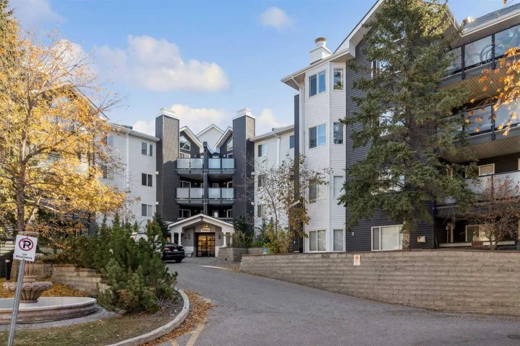30 Sierra Morena Mews SW, #204