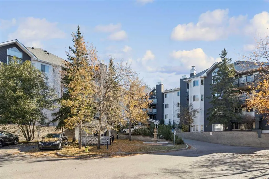 30 Sierra Morena Mews SW, #204