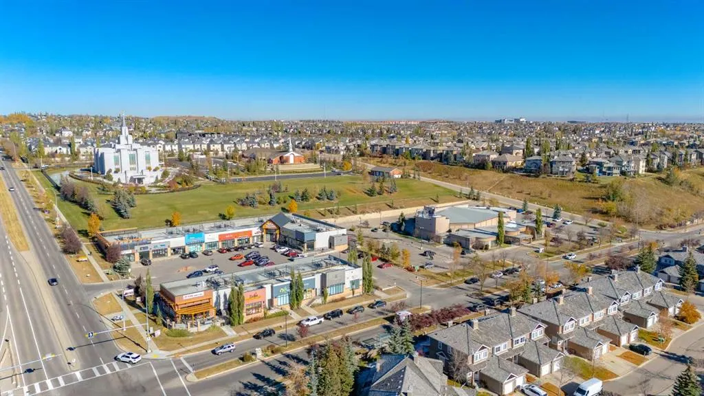 100 Royal Manor NW