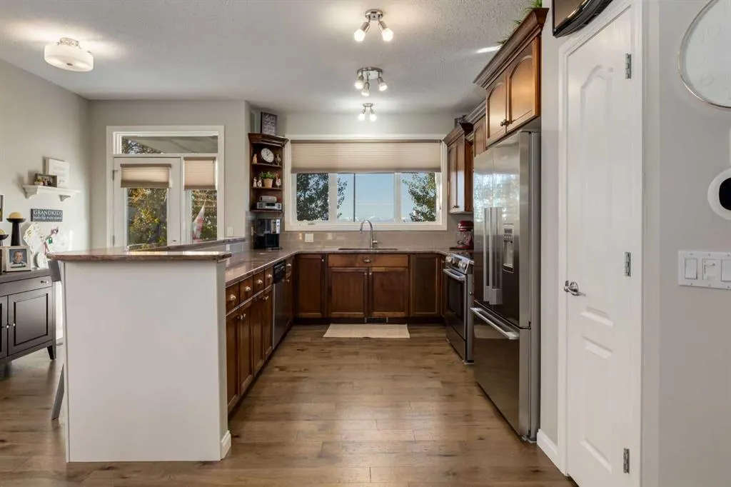 100 Royal Manor NW