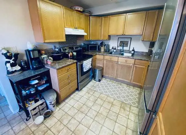 457 COLLINGE Road, #338