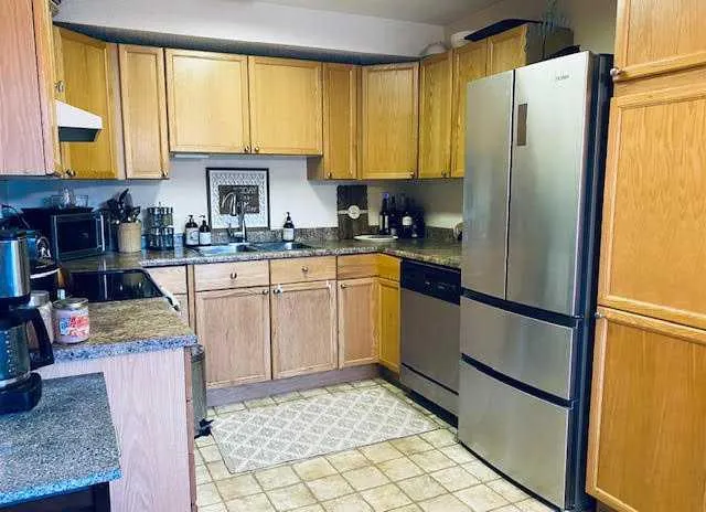 457 COLLINGE Road, #338