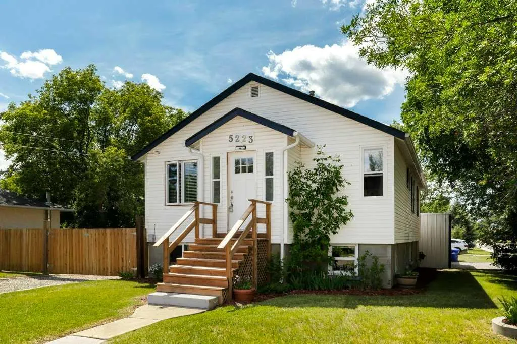 5223 3 Street W