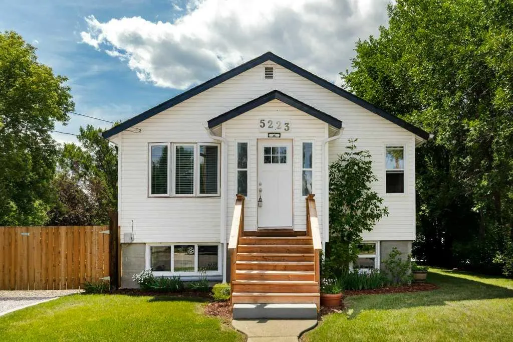 5223 3 Street W